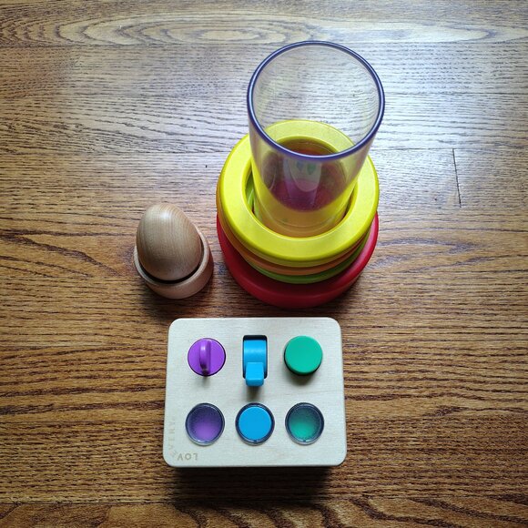 Lovevery toys from Explorer (9-10m) and Thinker (11-12m) playkits - Picture 1 of 8